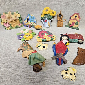 Lot of Refrigerator Magnets 13 Pieces Assorted Sunflowers Birdhouse Barn Pigs